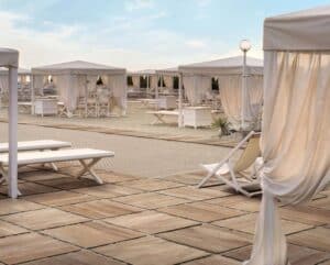 Porcelain Pavers - Supergres TRAVEL Outdoor Collection_T20_Amb_esterno_southgold_FI14-thumbnail-1440x800-70
